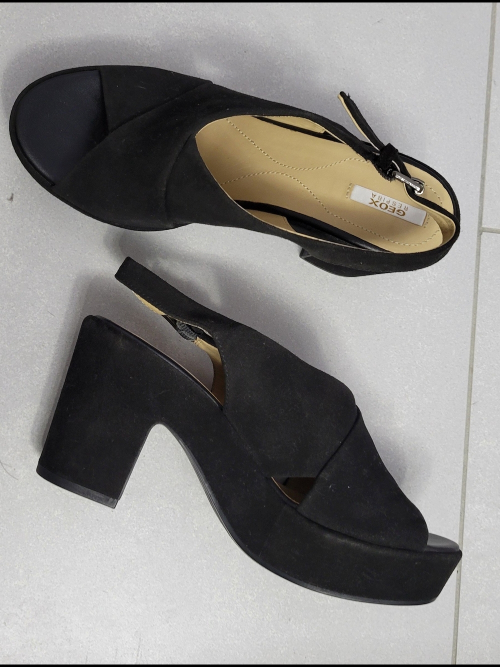 Geox Respira Women’s Black Soft Suede Platform Sandals Like New Size US 6.5